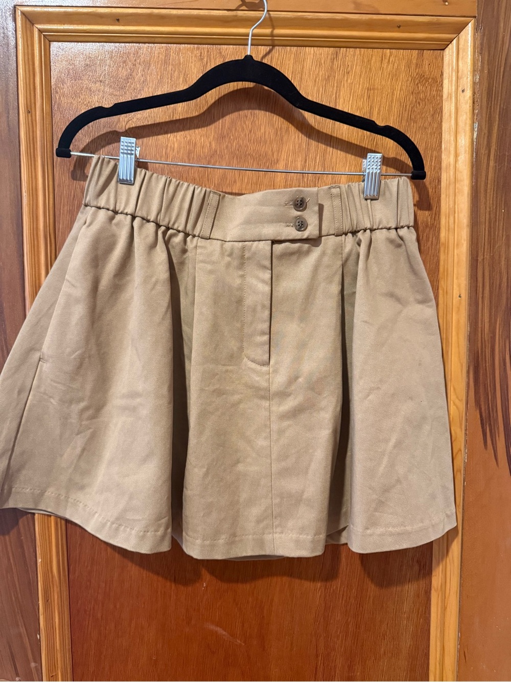 H&M Tan Pleated Mini Skirt